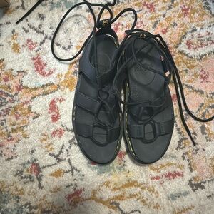 Dr.Marten strap sandals no box